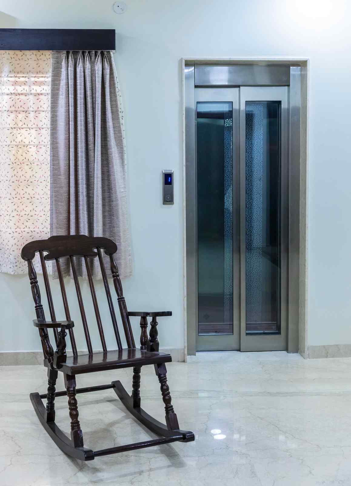 Oscan Villa elevator